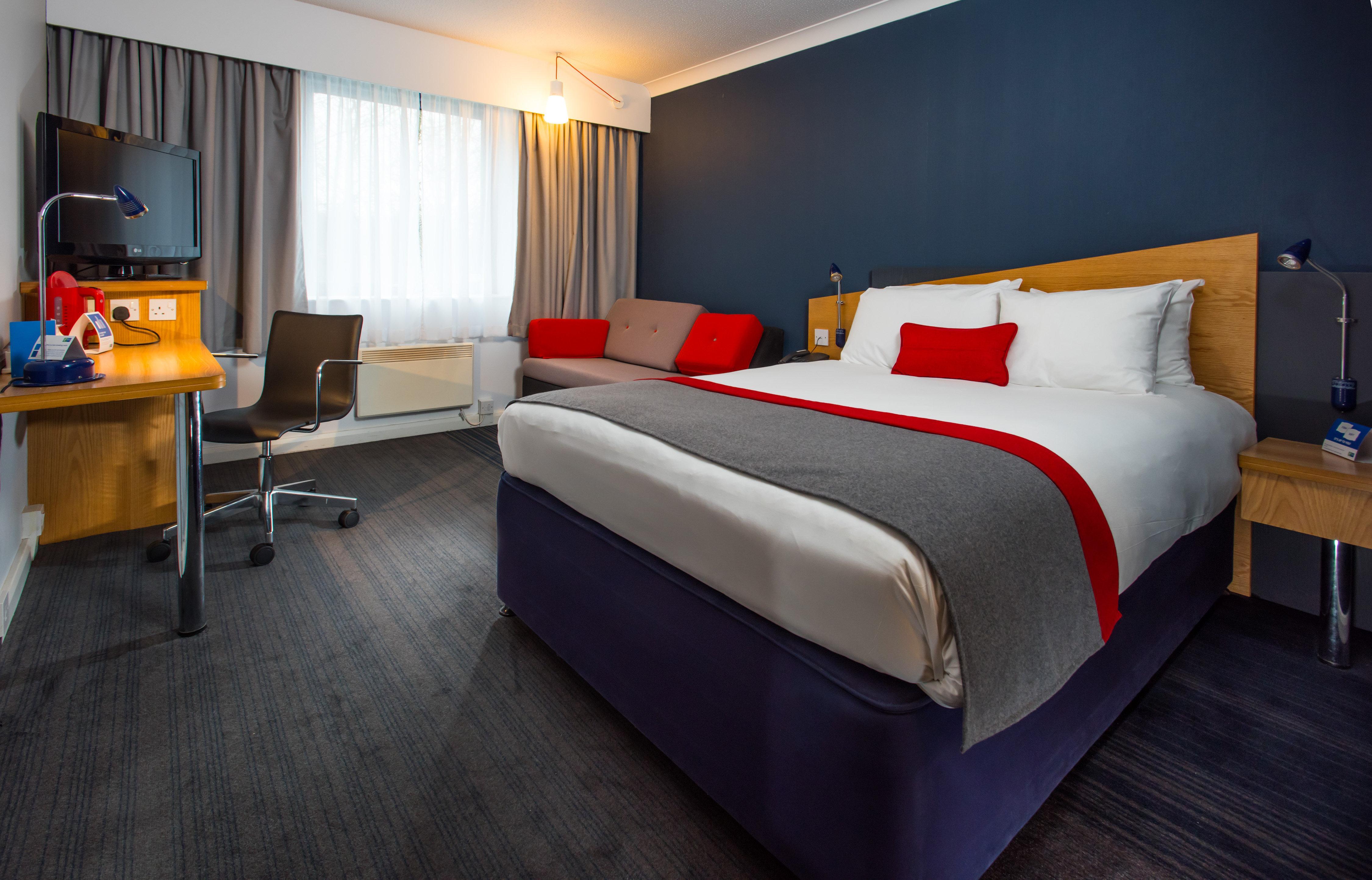Holiday Inn Express Swansea East By Ihg Buitenkant foto